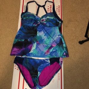 Title Nine tankini 34 C M 2 pc swimsuit